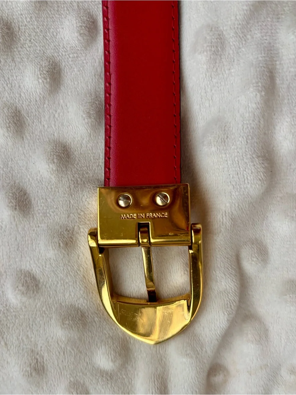 Louis Vuitton reposhing this